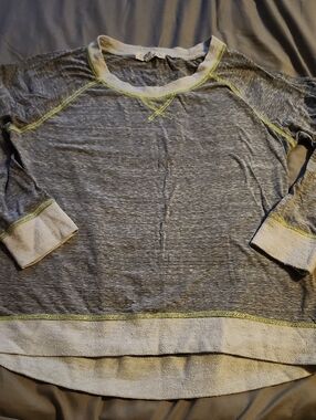 Pink Rose Gray Top with GreenAccent